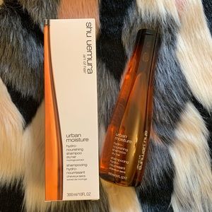 NIB: Shu Uemura Urban Moisture Shampoo